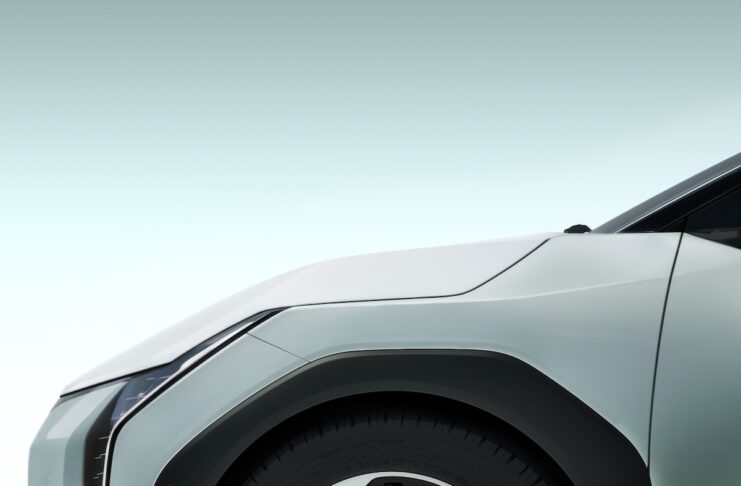 Kia EV Day 2025 KIA EV4 von der Seite bis zur A Säule!