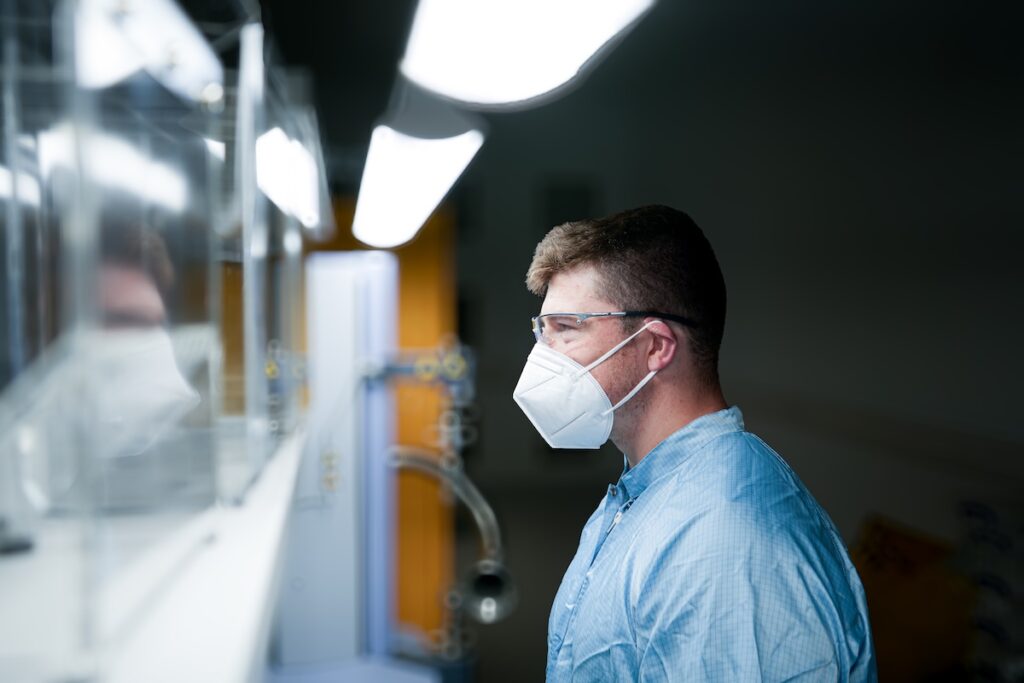 Anaphite bekommt £1,4M Investment für Dry-Coating-Tech